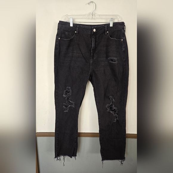 PacSun Denim - PacSun Mom Jean Distressed Raw Hem Women's size 31 Black Denim jeans